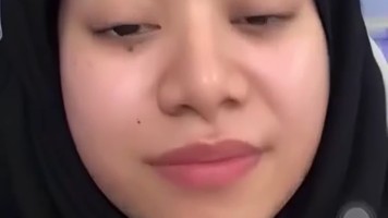 VCS Minta Pacar Berhijab Pap Colmek